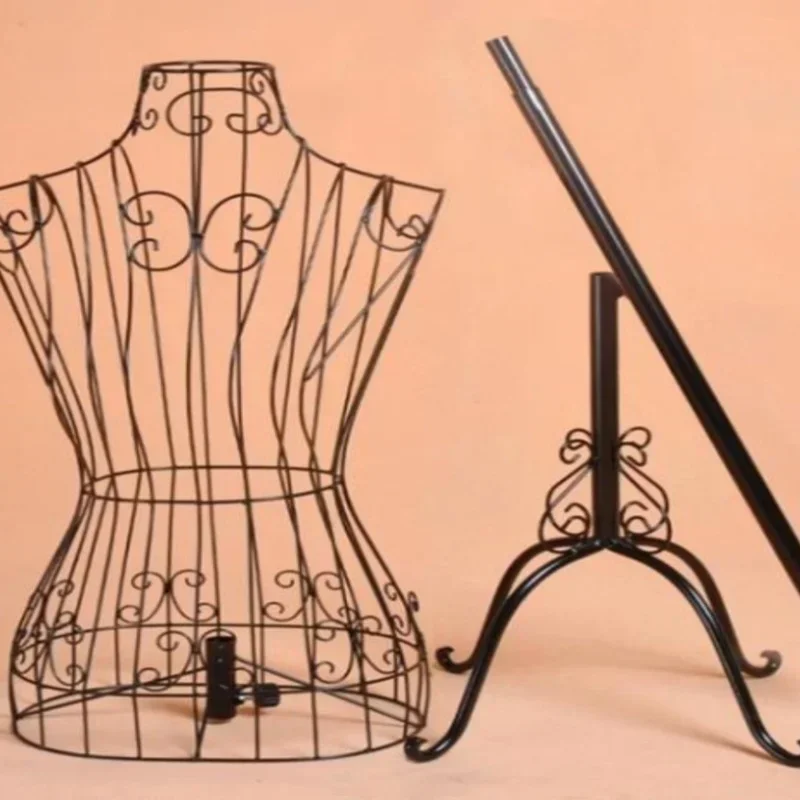 安定したベース,芸術的な金属製のドレス,仕立ての手工芸品の展 - Dress Form Mannequin のレビューと価格